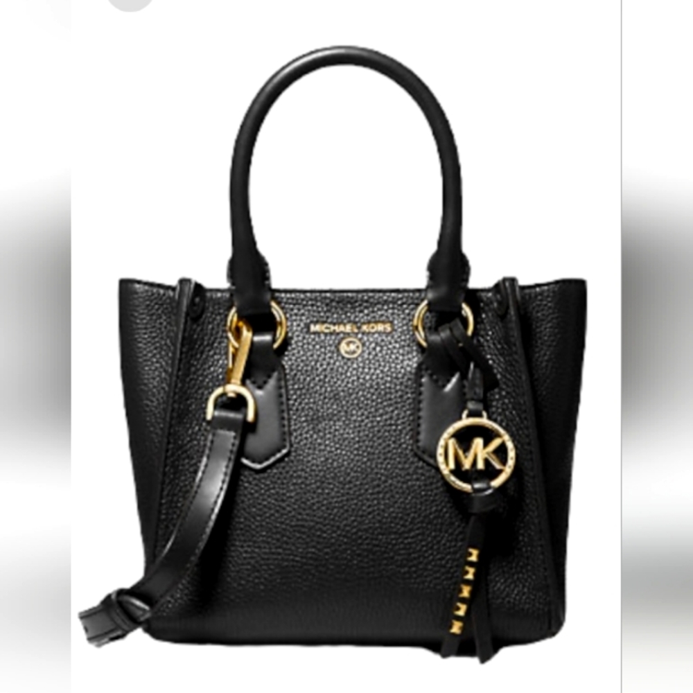 Michael kors Crossbody Bag Purse Leather black New with Tag Perfect For Gift